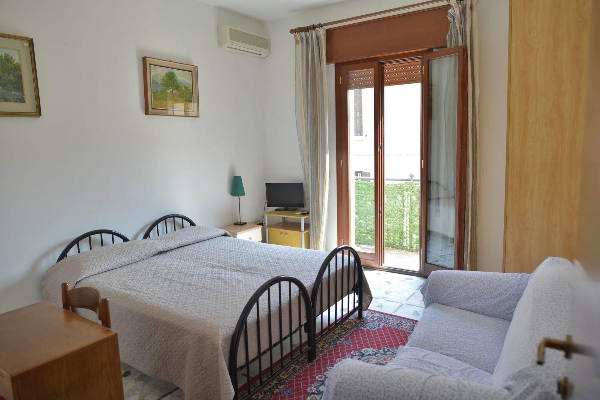 B&B Col Moschin Mestre Buitenkant foto