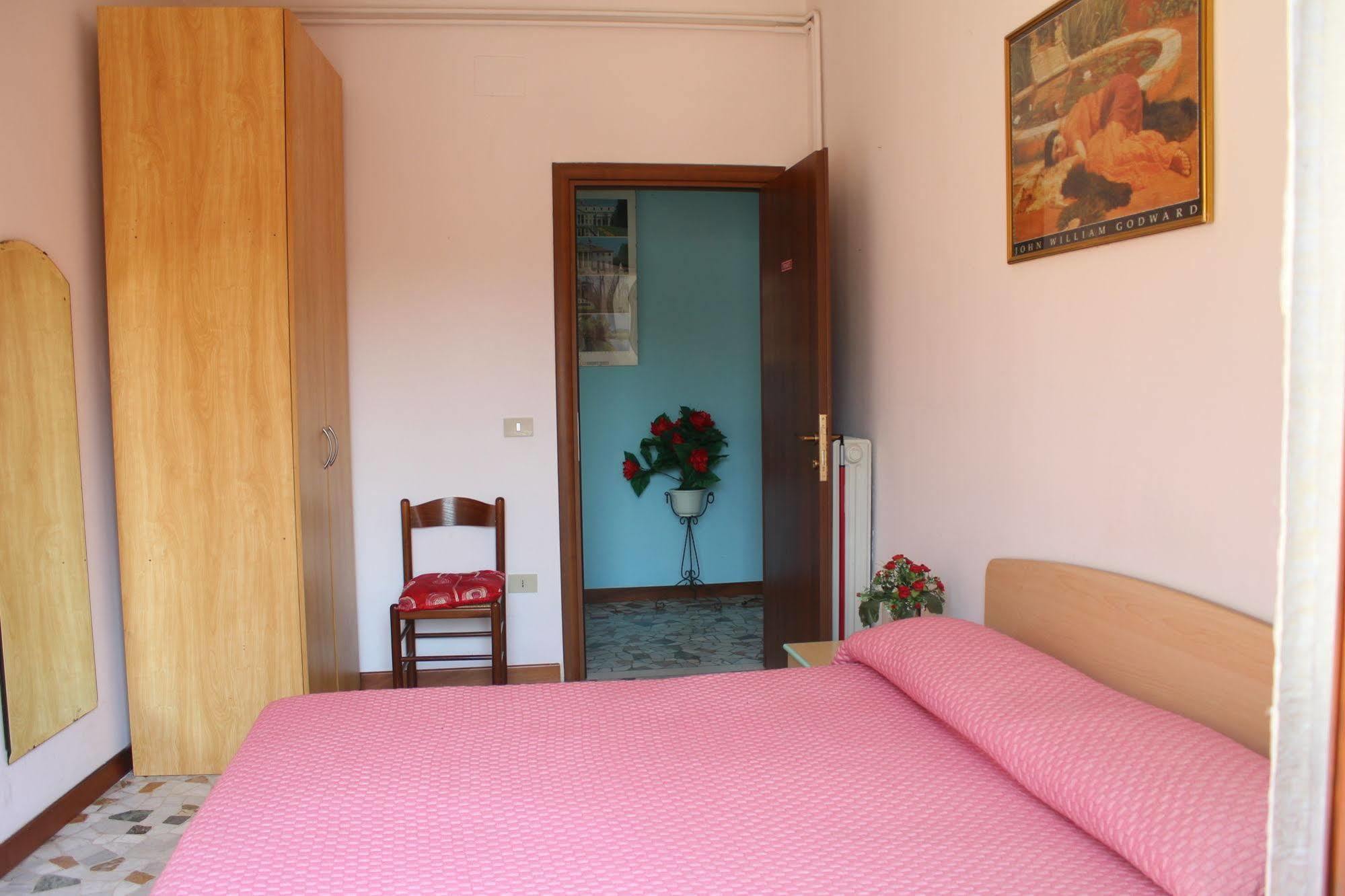 B&B Col Moschin Mestre Buitenkant foto