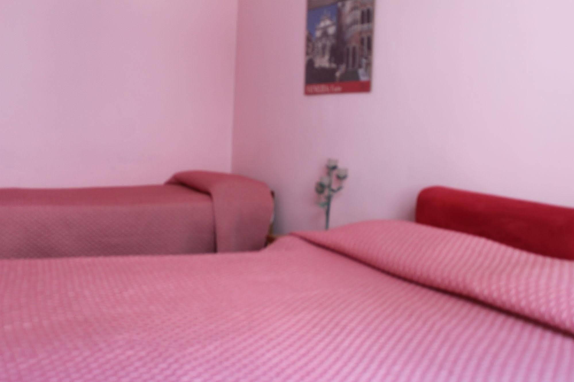 B&B Col Moschin Mestre Buitenkant foto